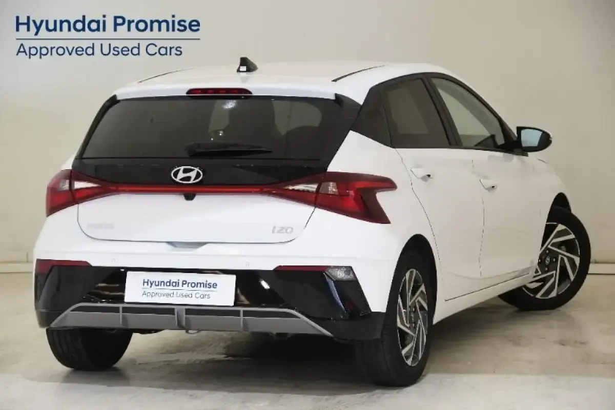 Nuevo Hyundai i20 100 CV (73 kW) 2025 Blanco Utilitario