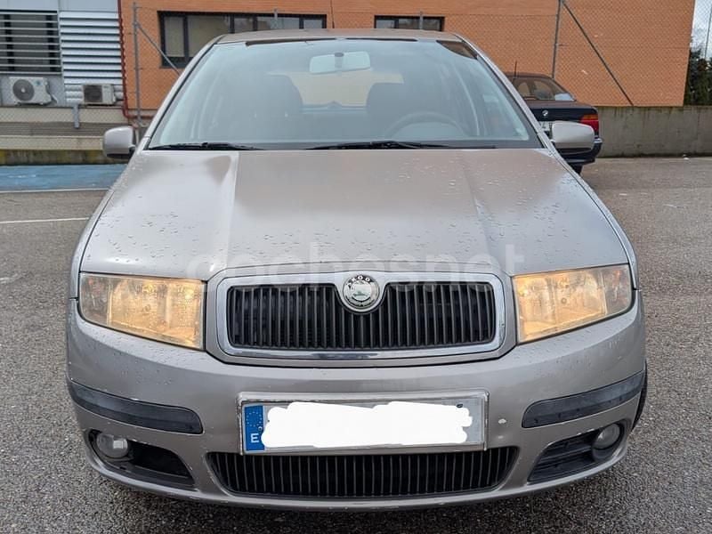 Beige Usado 2007 Skoda Fabia Berlina | 1999 € (Super precio) - Imagen 1/3