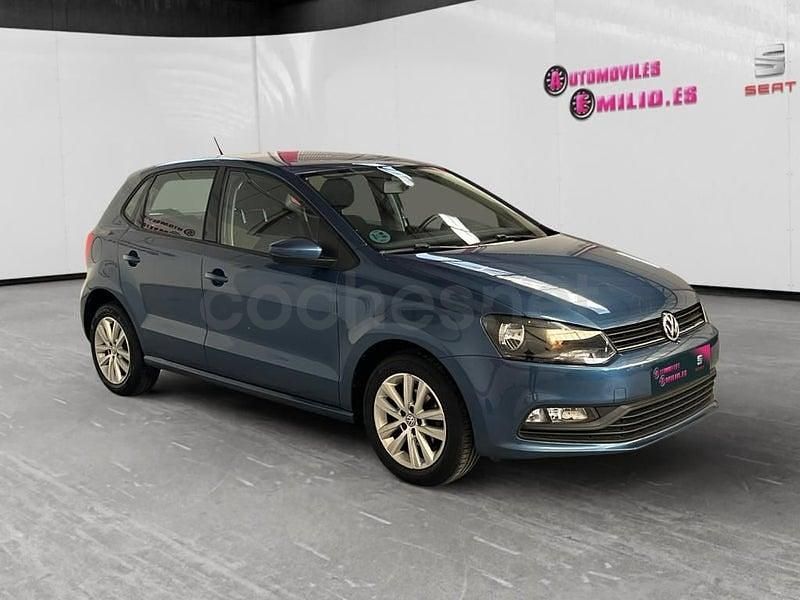 Usado VW Polo Edition 75 CV (55 kW) 2015 Azul Berlina