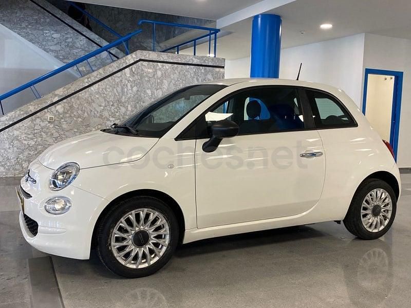 Usado Fiat 500 Dolcevita 70 CV (51 kW) 2021 Blanco gelato con gris lunar (parte superior) Utilitario