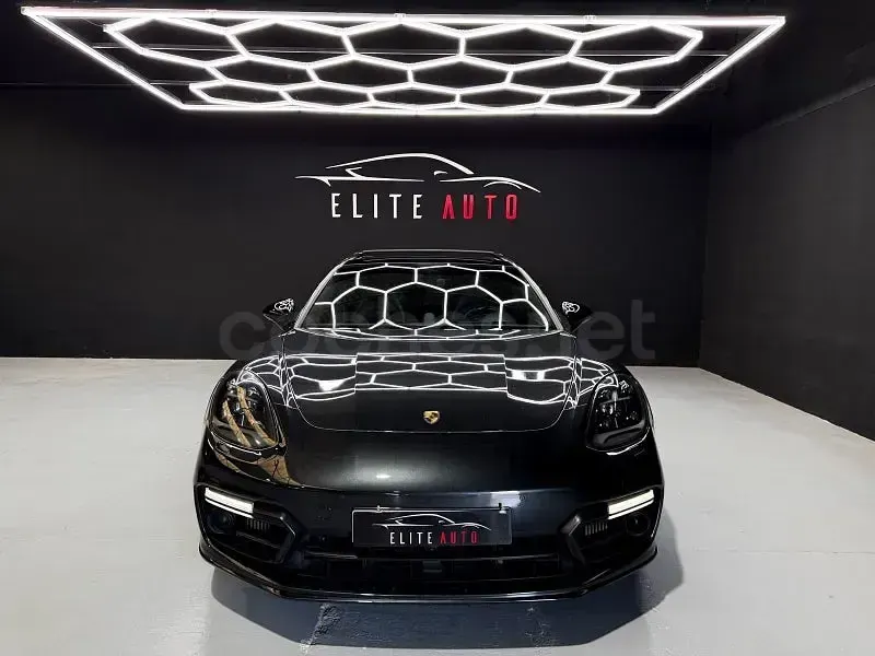 Usado Porsche Panamera 4 E-Hybrid 462 CV (339 kW) 2018 Gris / plata Utilitario