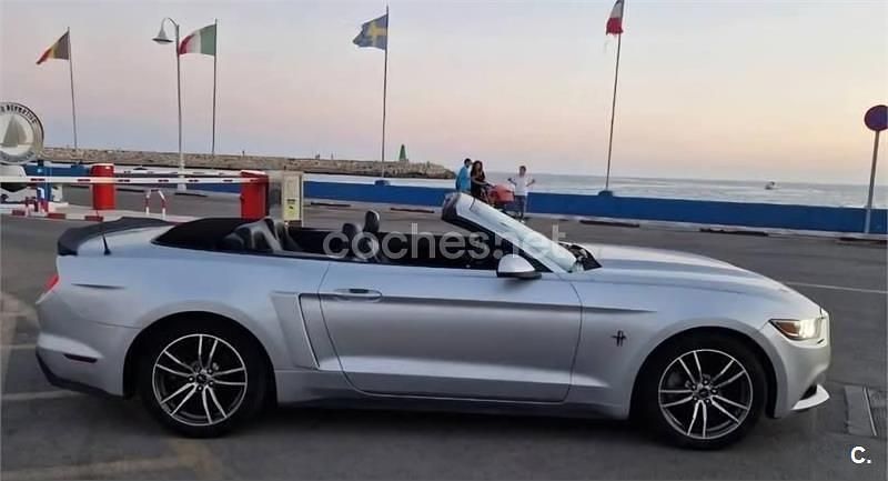 Usado Ford Mustang Convertible 314 CV (230 kW) 2017 Gris / plata Descapotable