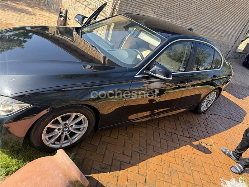 Usado BMW 320 Efficient Dynamics 163 HP (119 kW) 2013 Preto Sedan