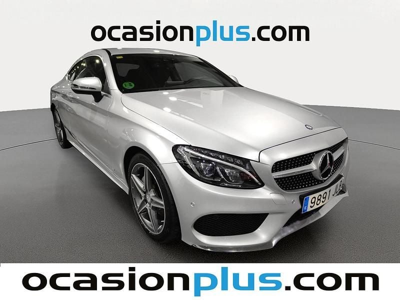 Usado Mercedes C220 AMG line 170 CV (125 kW) 2016 Gris plata Coupe