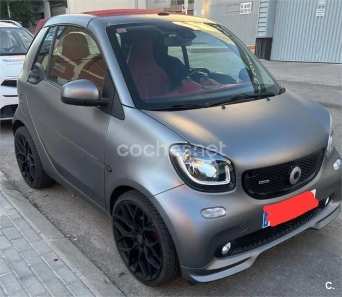 Gris / plata Usado 2017 Smart ForTwo Cabrio Brabus Descapotable | 26.800 € (Un poco caro) - Imagen 1/4