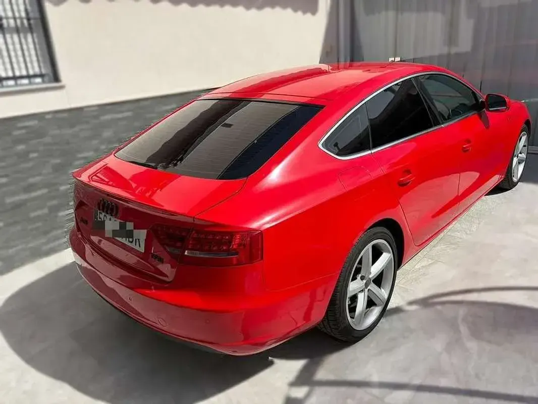 Usado Audi A5 Sportback Premium 160 CV (117 kW) 2011 Rojo Utilitario