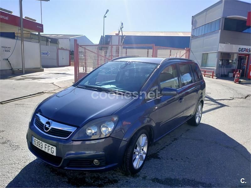 Usado Opel Zafira Cosmo 120 CV (88 kW) 2006 Azul Monovolumen