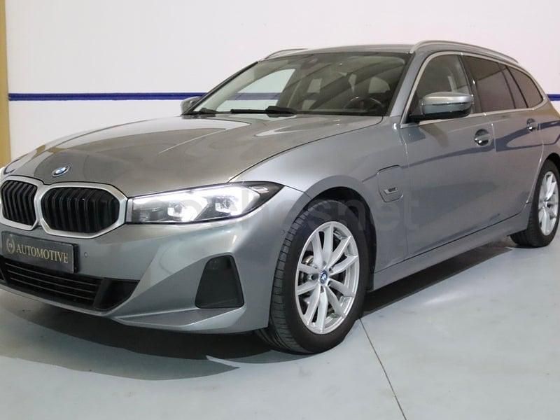 Usado BMW 320e Comfort Edition 204 CV (150 kW) 2023 Gris / plata Familiar