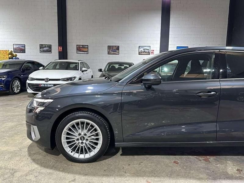 Usado Audi A3 Sportback Advanced 150 CV (110 kW) 2022 Gris Utilitario