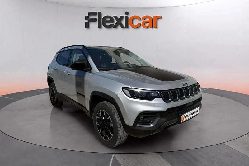 Gris Usado 2022 Jeep Compass Trailhawk SUV | 18.490 € (Buen precio) - Imagen 1/4