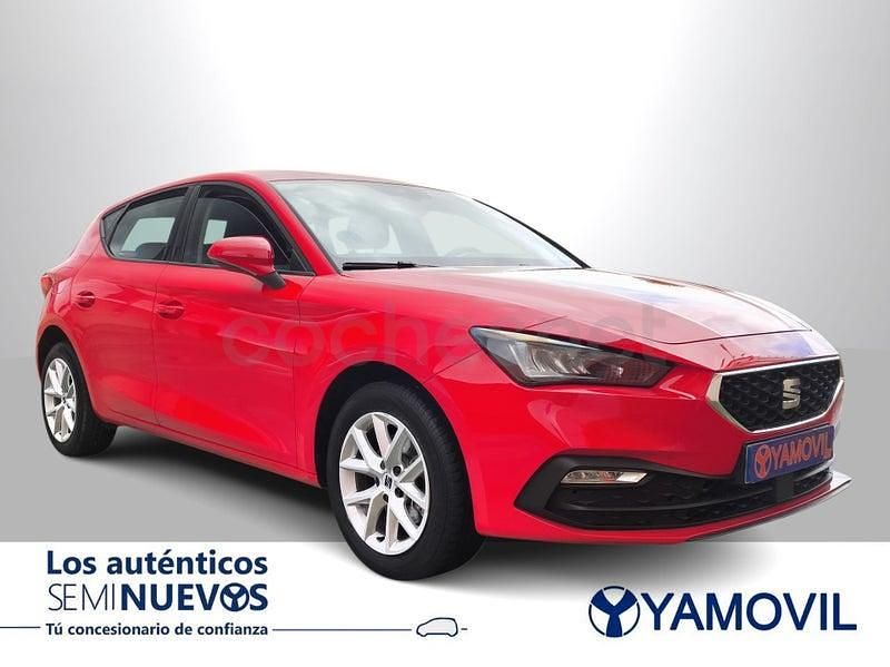 Usado Seat Leon Reference 110 CV (80 kW) 2021 Azul Berlina