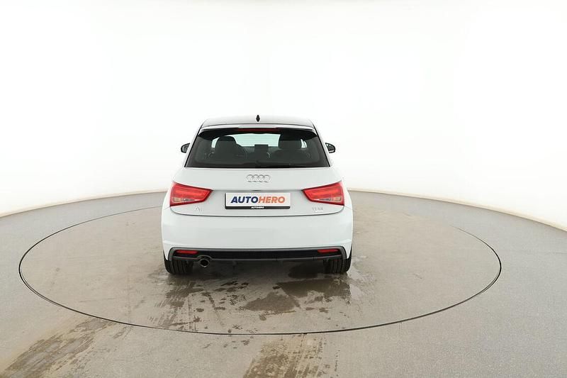 Usado Audi A1 Sportback 95 CV (69 kW) 2016 Blanco Utilitario