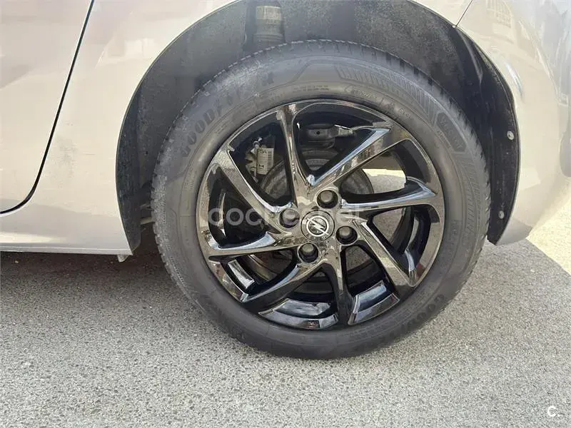 Usado Opel Corsa Edition 75 CV (55 kW) 2023 Gris / plata Utilitario