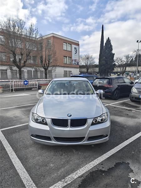 Usado BMW 318 122 CV (89 kW) 2007 Gris / plata Berlina