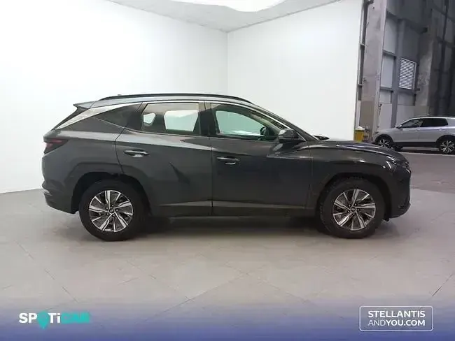 Usado Hyundai Tucson 150 CV (110 kW) 2023 Gris SUV