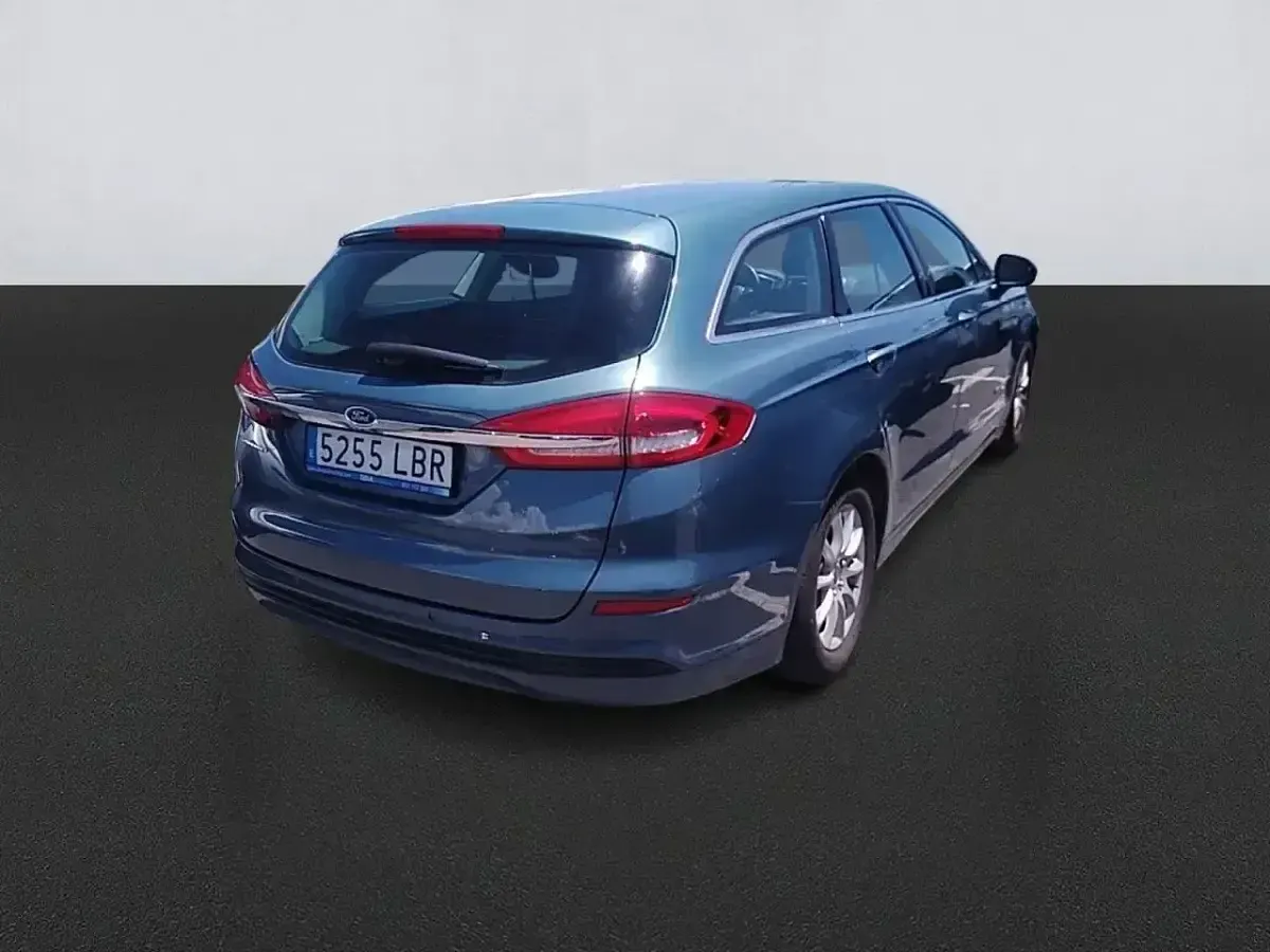Usado Ford Mondeo Titanium 187 CV (137 kW) 2019 Verde Familiar