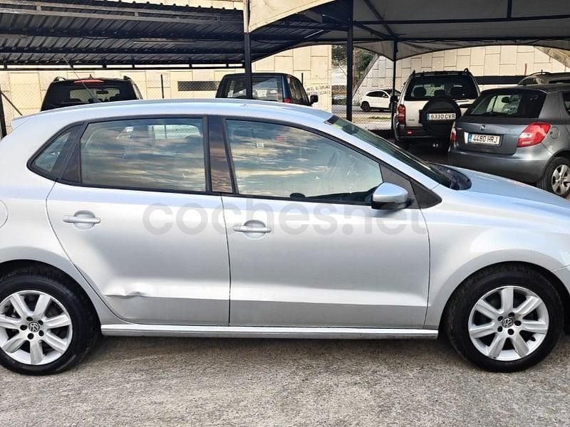 Usado VW Polo Advance 90 CV (66 kW) 2009 Gris Utilitario