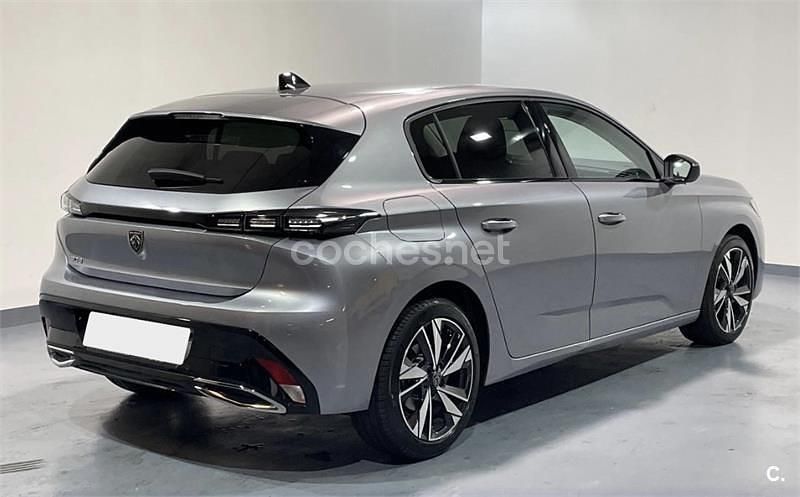 Usado Peugeot 308 Allure 130 CV (95 kW) 2022 Gris / plata Berlina