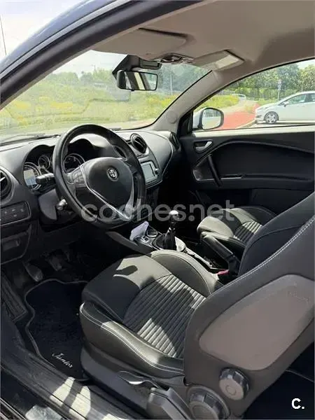Usado Alfa Romeo MiTo 85 CV (62 kW) 2016 Negro Utilitario
