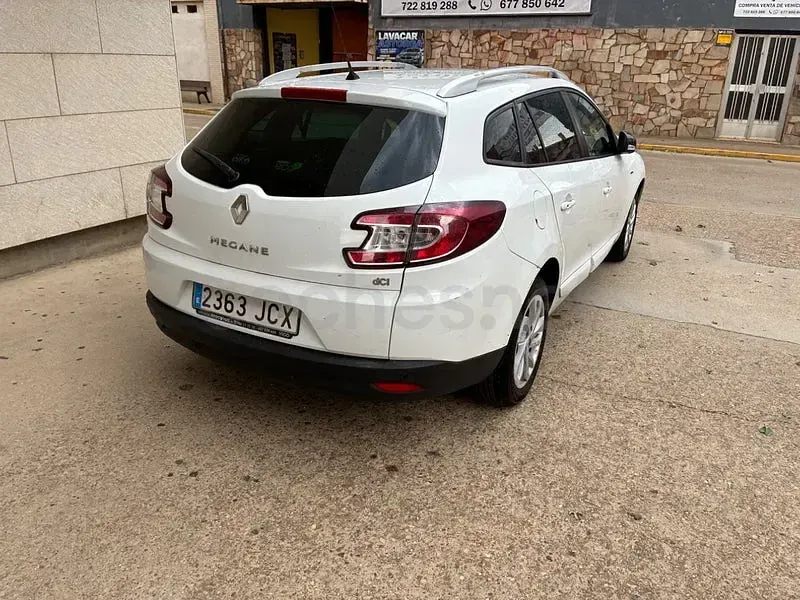 Usado Renault Mégane GrandTour Business 110 CV (80 kW) 2015 Blanco Familiar