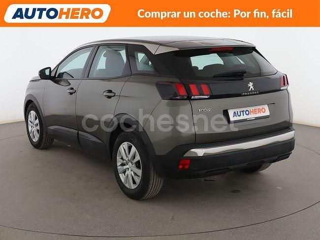 Usado Peugeot 3008 Active 131 CV (96 kW) 2019 Gris SUV