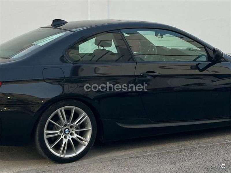 Negro Usado 2010 BMW 325 Comfort Edition Coupe | 15.995 € - Imagen 1/4