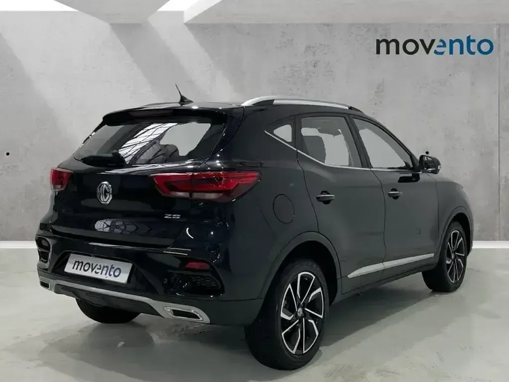 Usado MG ZS Luxury 106 CV (77 kW) 2024 Negro SUV