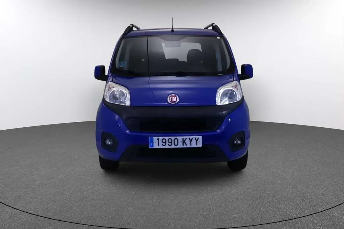Usado Fiat Qubo Lounge 77 CV (56 kW) 2019 Azul Monovolumen