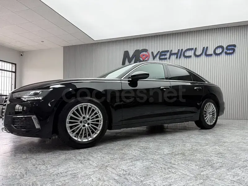 Usado Audi A6 Ambiente 204 CV (150 kW) 2020 Negro Familiar