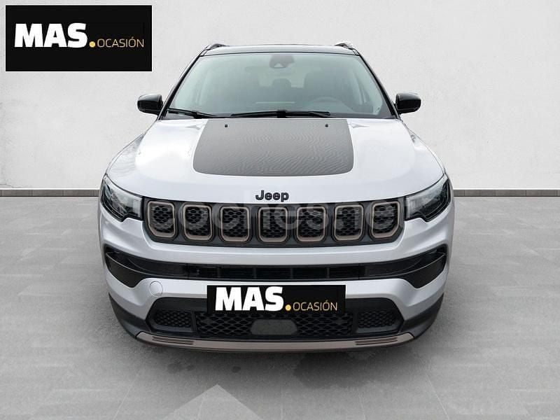 Usado Jeep Compass 130 CV (95 kW) 2023 Gris / plata SUV