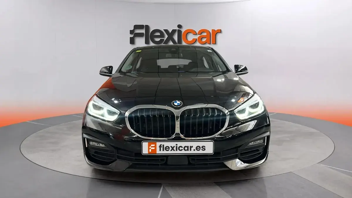 Usado BMW 118 140 CV (102 kW) 2020 Negro Utilitario