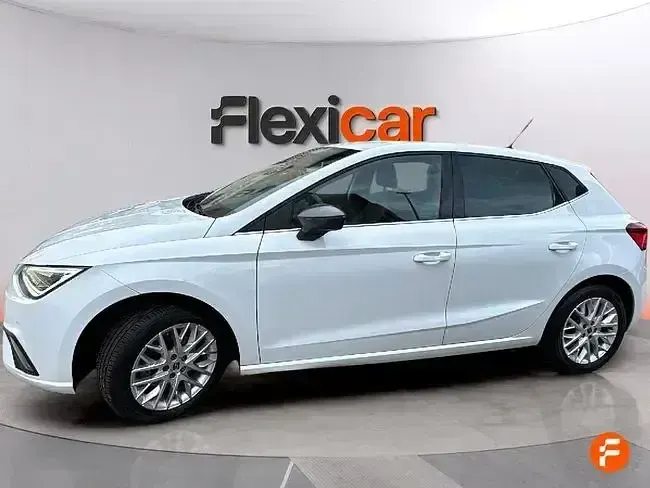 Usado Seat Ibiza 115 CV (84 kW) 2024 Blanco Utilitario
