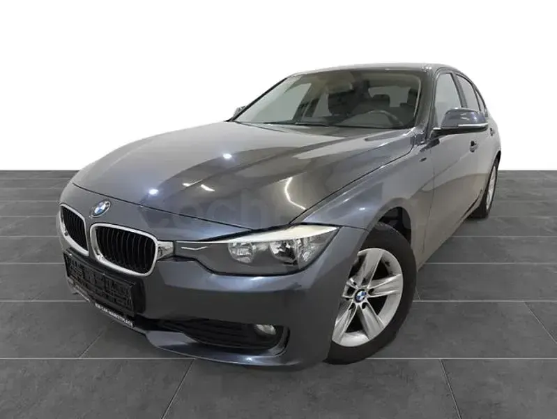 Usado BMW 318 143 CV (105 kW) 2014 Gris / plata Berlina