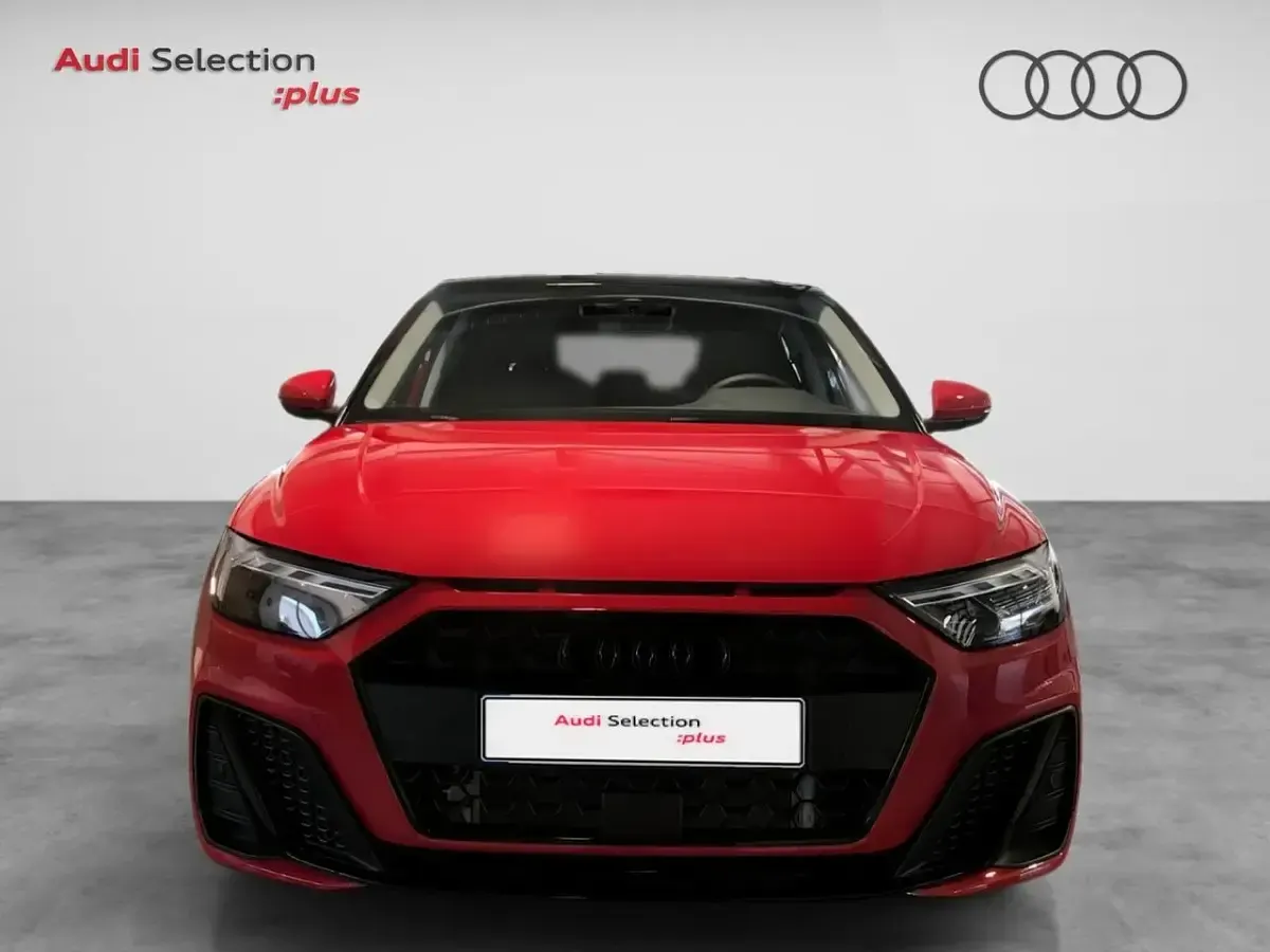 Usado Audi A1 Sportback Black Edition 116 CV (85 kW) 2024 Rojo Utilitario
