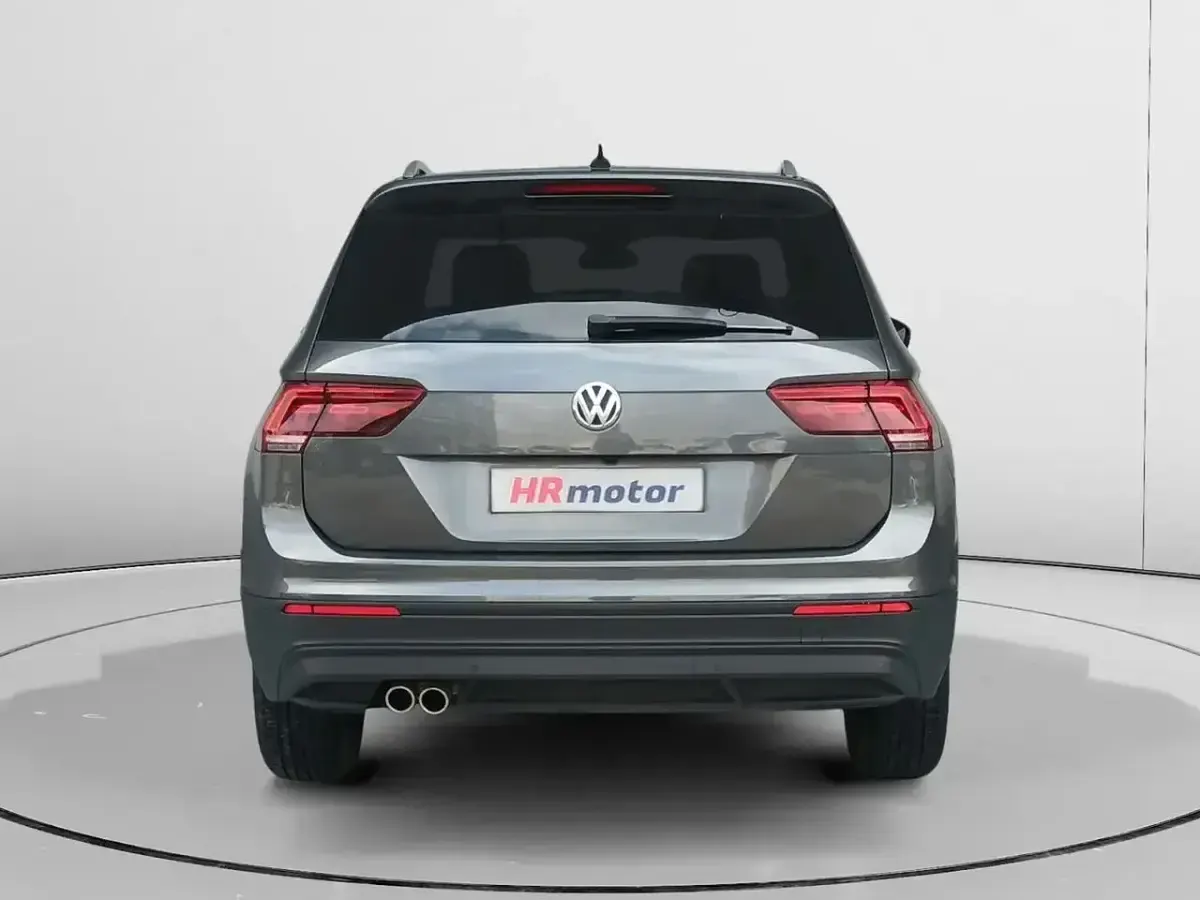 Usado VW Tiguan Advance 150 CV (110 kW) 2019 Gris SUV