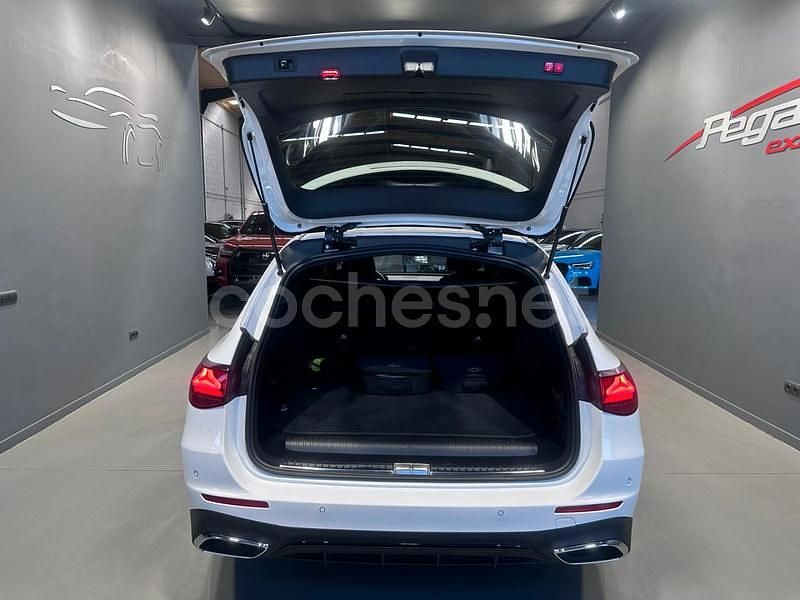 Usado Mercedes E300 313 CV (230 kW) 2024 Blanco Familiar