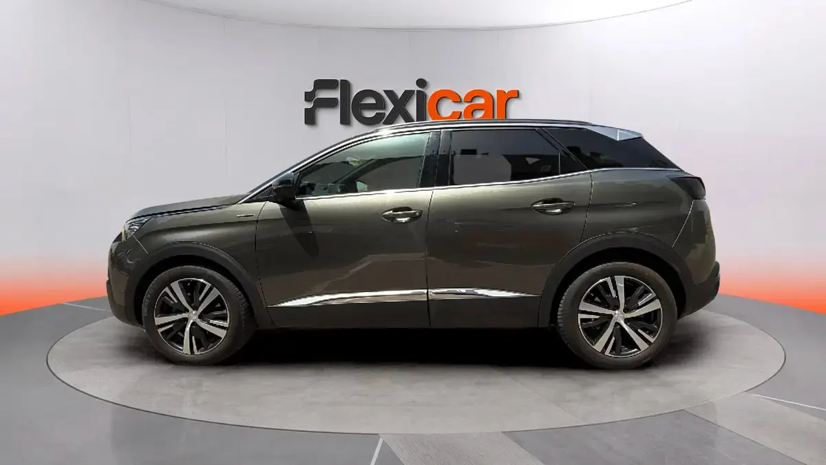 Usado Peugeot 3008 GT-line 131 CV (96 kW) 2019 Gris SUV