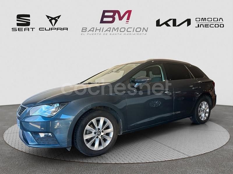 Usado Seat Leon Style 115 CV (84 kW) 2019 Blanco Familiar