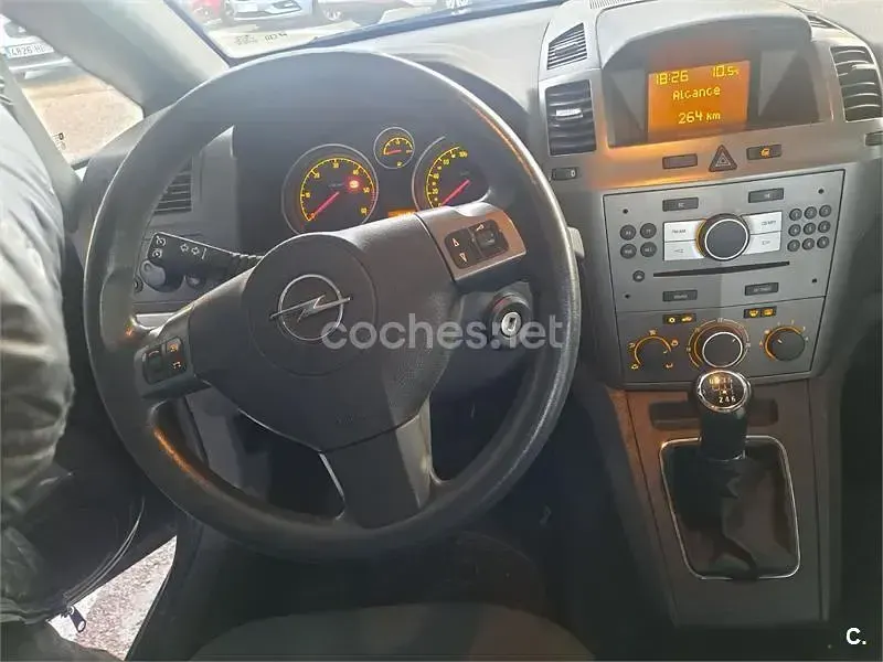 Usado Opel Zafira Enjoy 120 CV (88 kW) 2006 Negro Monovolumen