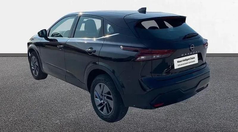 Usado Nissan Qashqai Acenta 158 CV (116 kW) 2024 Midnight black (metalizado) SUV