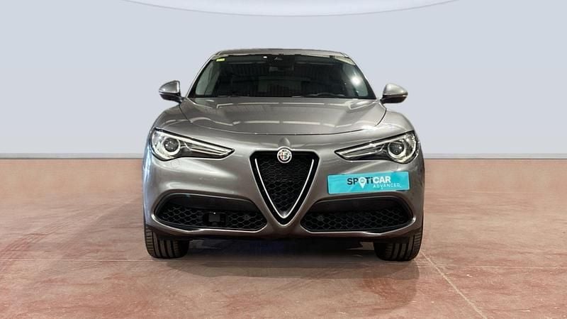 Usado Alfa Romeo Stelvio Executive 280 CV (205 kW) 2019 Gris SUV