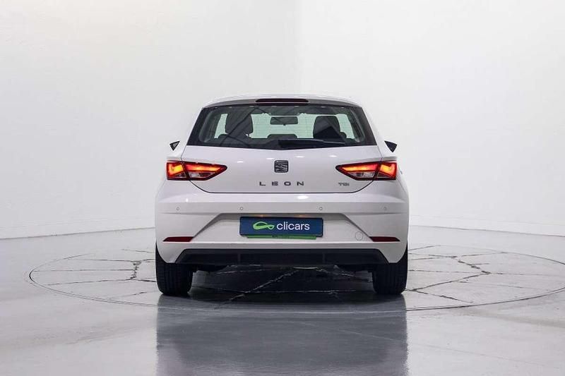 Usado Seat Leon Reference 116 CV (85 kW) 2017 Blanco Utilitario