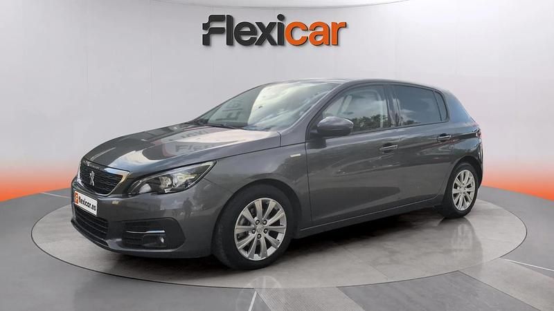 Usado Peugeot 308 Style 131 CV (96 kW) 2020 Gris Berlina