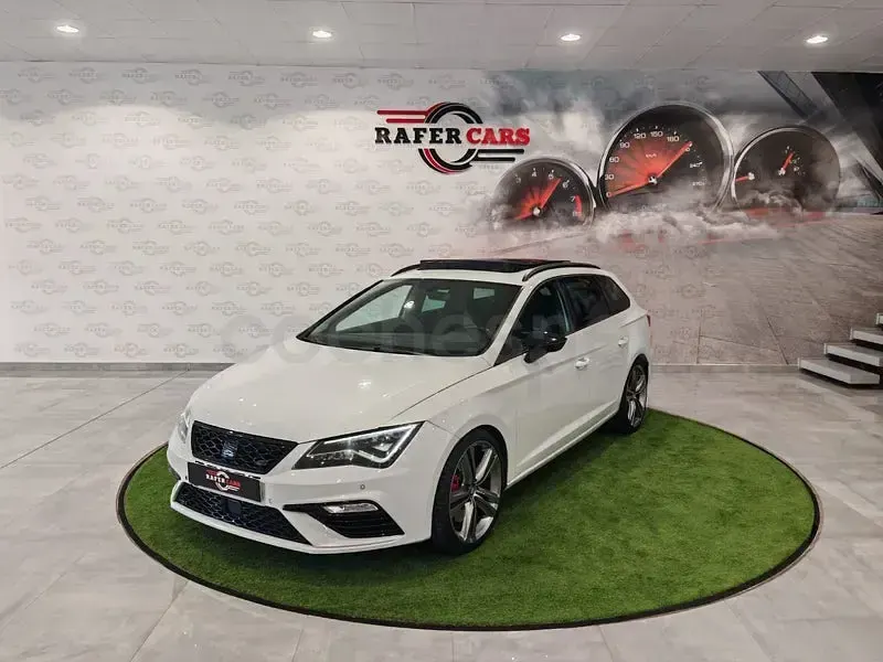 Usado Seat Leon CUPRA 300 CV (220 kW) 2018 Blanco Berlina