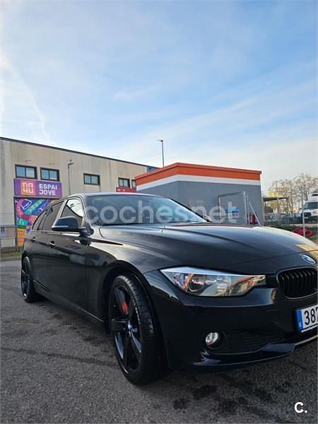 Negro Usado 2015 BMW 320 Comfort Edition Familiar | 14.350 € (Precio justo) - Imagen 1/4