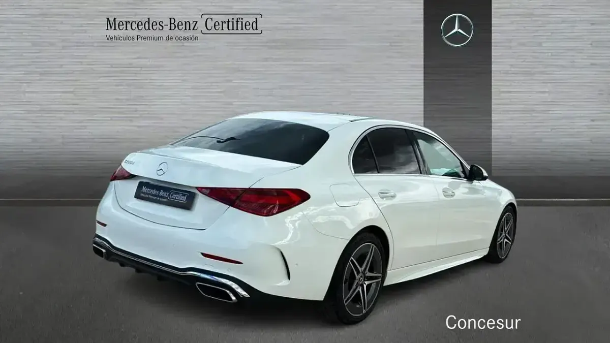 Käytetty Mercedes C220 199 HP (146 kW) 2022 Valkoinen Sedan