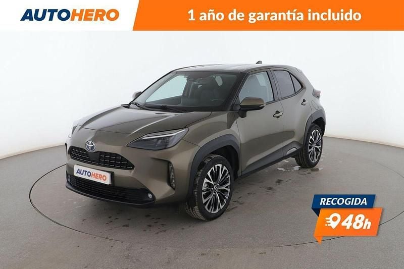 Verde Usado 2022 Toyota Yaris Hybrid Style | 24.599 € (Caro) - Imagen 1/3
