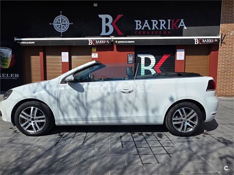 Usado VW Golf Cabriolet 105 CV (77 kW) 2012 Blanco Descapotable