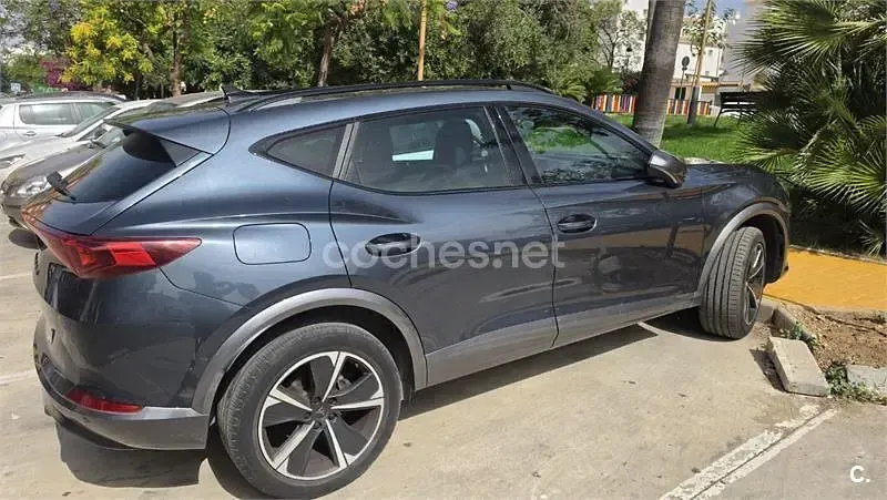 Usado Cupra Formentor 150 CV (110 kW) 2022 Gris / plata SUV