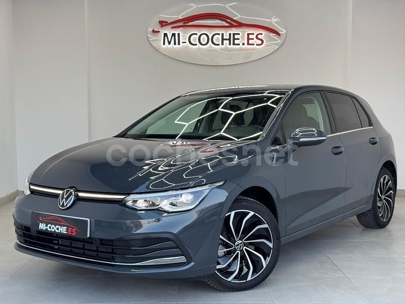 Usado VW Golf VIII Style 150 CV (110 kW) 2024 Gris / plata Berlina